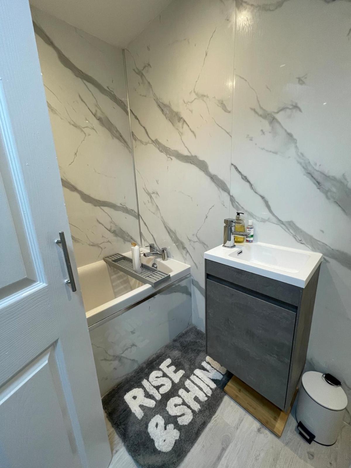 Apartment Luxury Long With Free Parking Nottingham